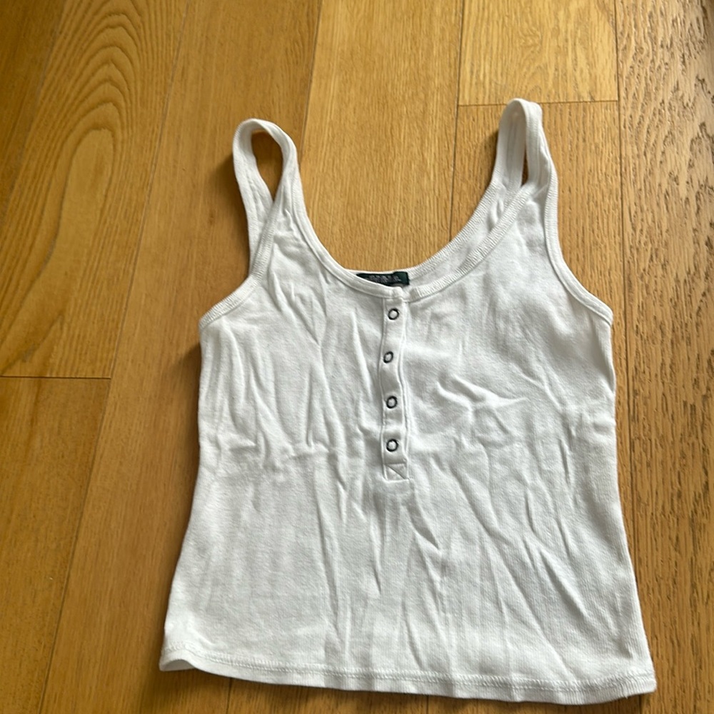White tank